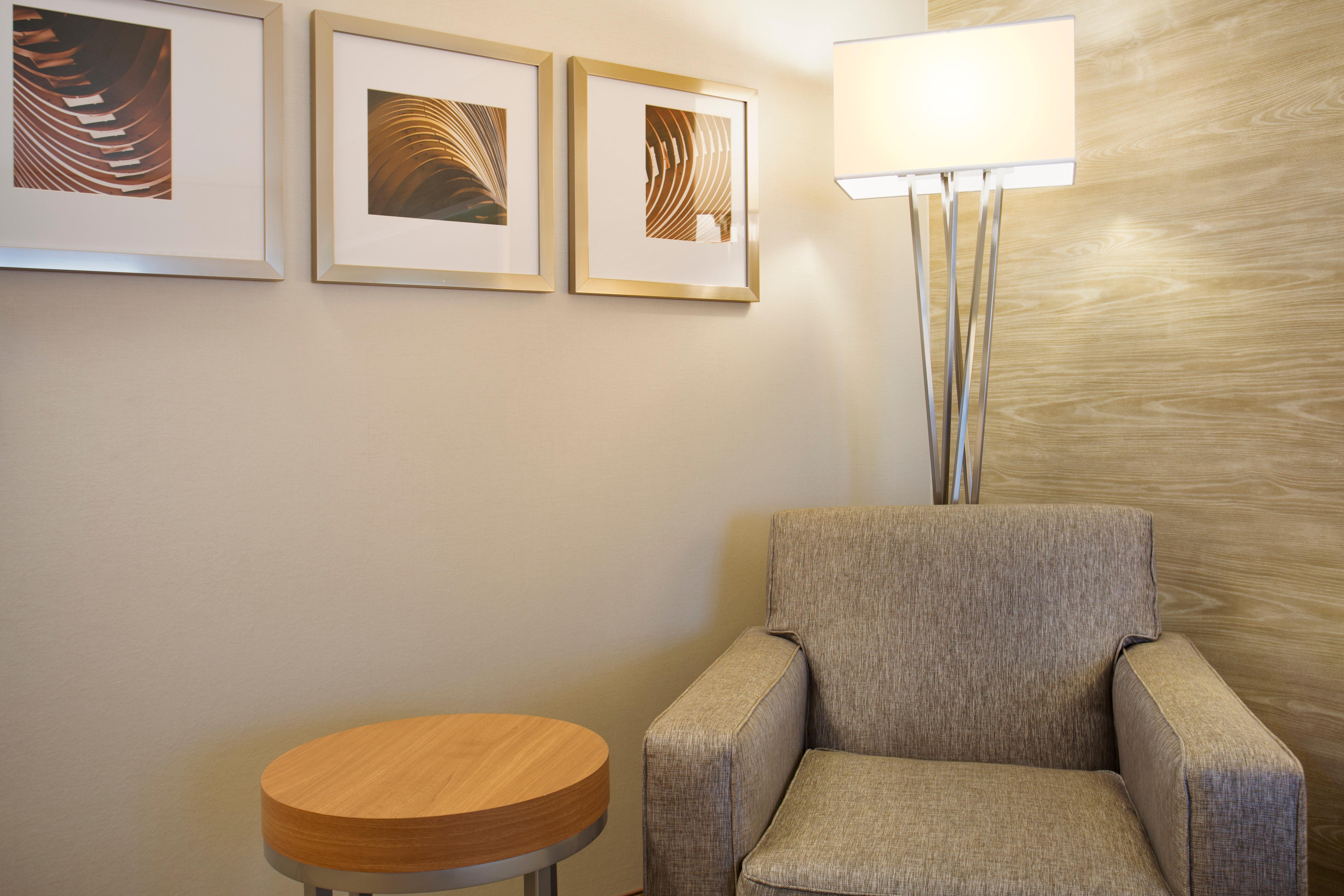 Holiday Inn Grand Rapids-Airport By Ihg Экстерьер фото